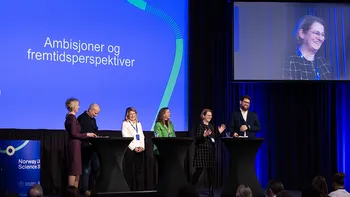 Panel discussion about&amp;#160;ambitions and future perspectives. From left: Moderator Kristin Vinje (NOKUT),&amp;#160;Bj?rn&amp;#160;Atle&amp;#160;Bj?rnbeth&amp;#160;(Oslo University Hospital),&amp;#160;Guro&amp;#160;Bj?ntegaard (AstraZeneca),&amp;#160;Mari Sundli Tveit (The Research Council of Norway),&amp;#160;Tone Tr?en (The Standing Committee on Health and Care Services, Storting) and&amp;#160;Karl Kristian Bekeng&amp;#160;(Ministry of Health and Care Services).