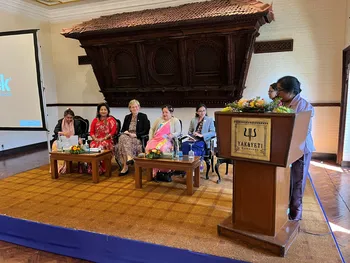 Bernadette Kumar, Visepresident i WGH Norway var moderator. I panelet deltok Dr. Rita Thapa, den&amp;#160;f?rste kvinnelige legen i Nepal, Dr. Arju Rana, mange?rig parlamentsmedlem i Nepal, Dekan Hanne&amp;#160;Flinstad Harbo, UiO, Parlamentsmedlemmene Professor Chanda Karki, og&amp;#160;Dr. Toshima Karki.